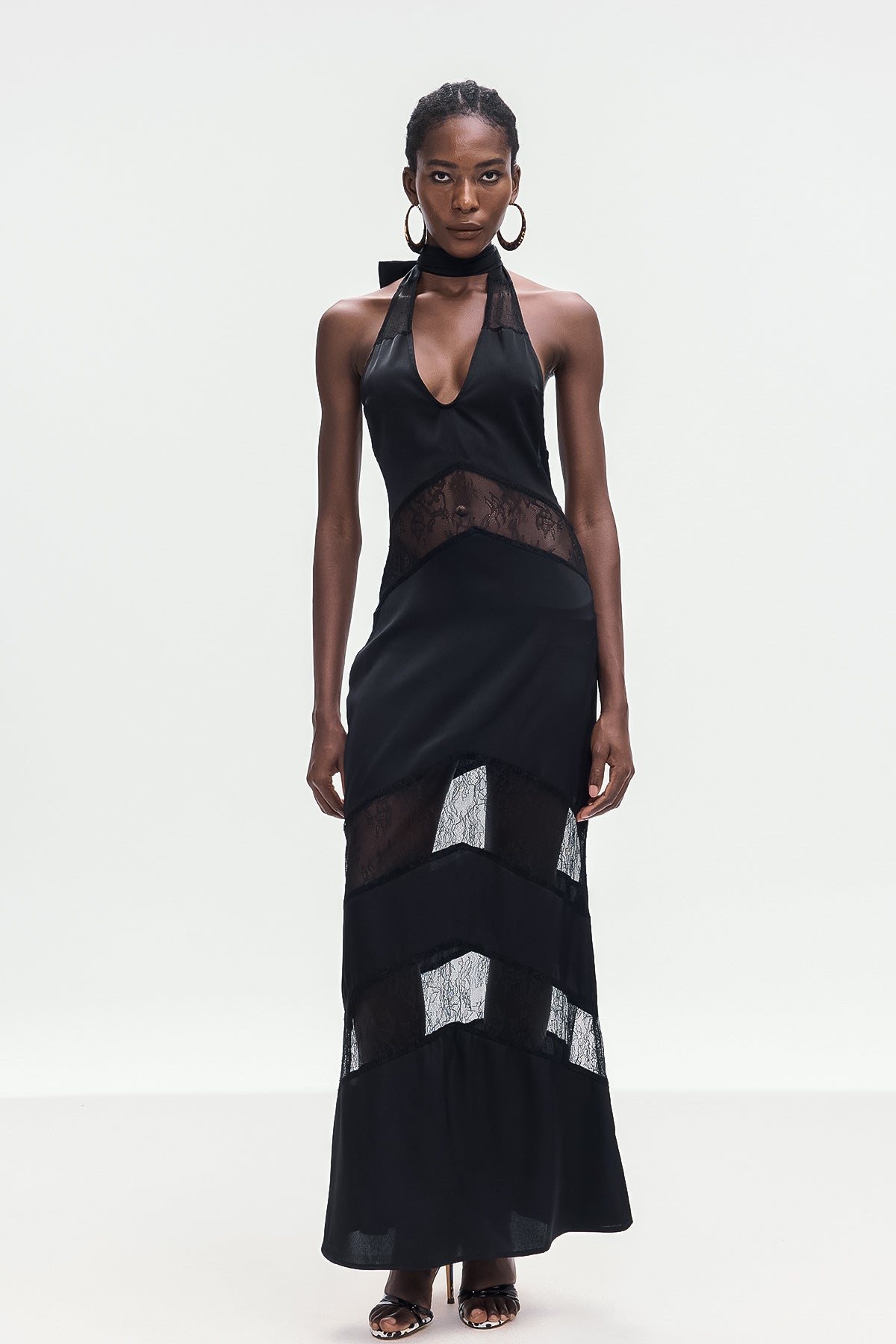 Angelique Satin Siyah Cutout Maxi Elbise