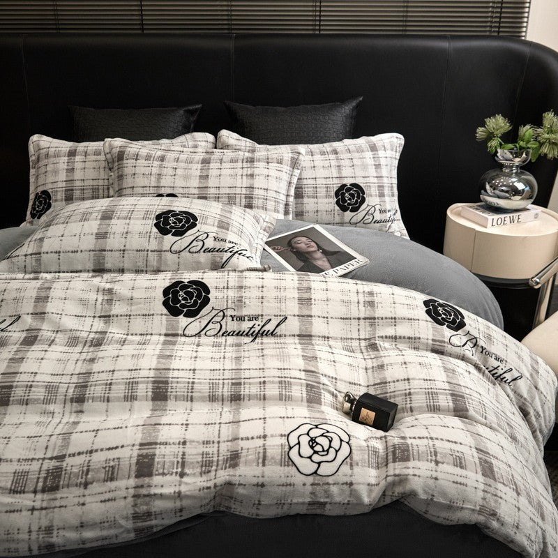 lüks stil kalınlaştırılmış süt kadife dört parçalı mercan polar yatak takımı