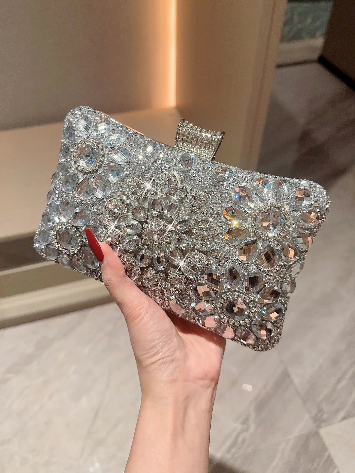 Silver Crush Taşlı El Çantası