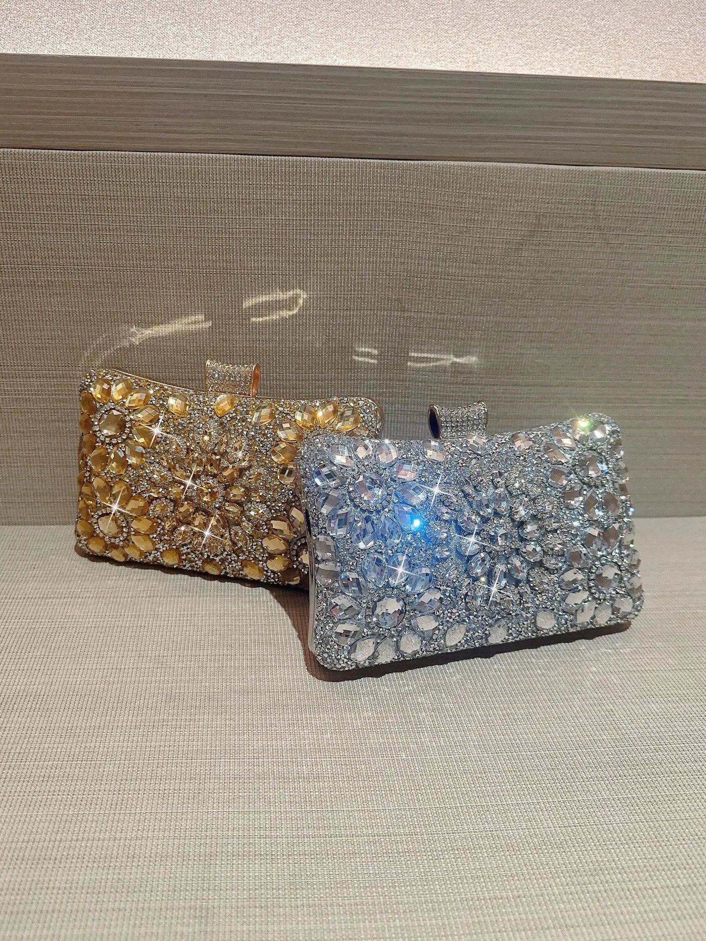 Silver Crush Taşlı El Çantası