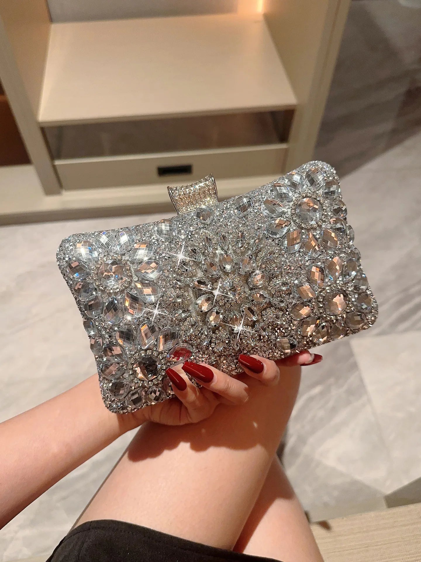 Silver Crush Taşlı El Çantası
