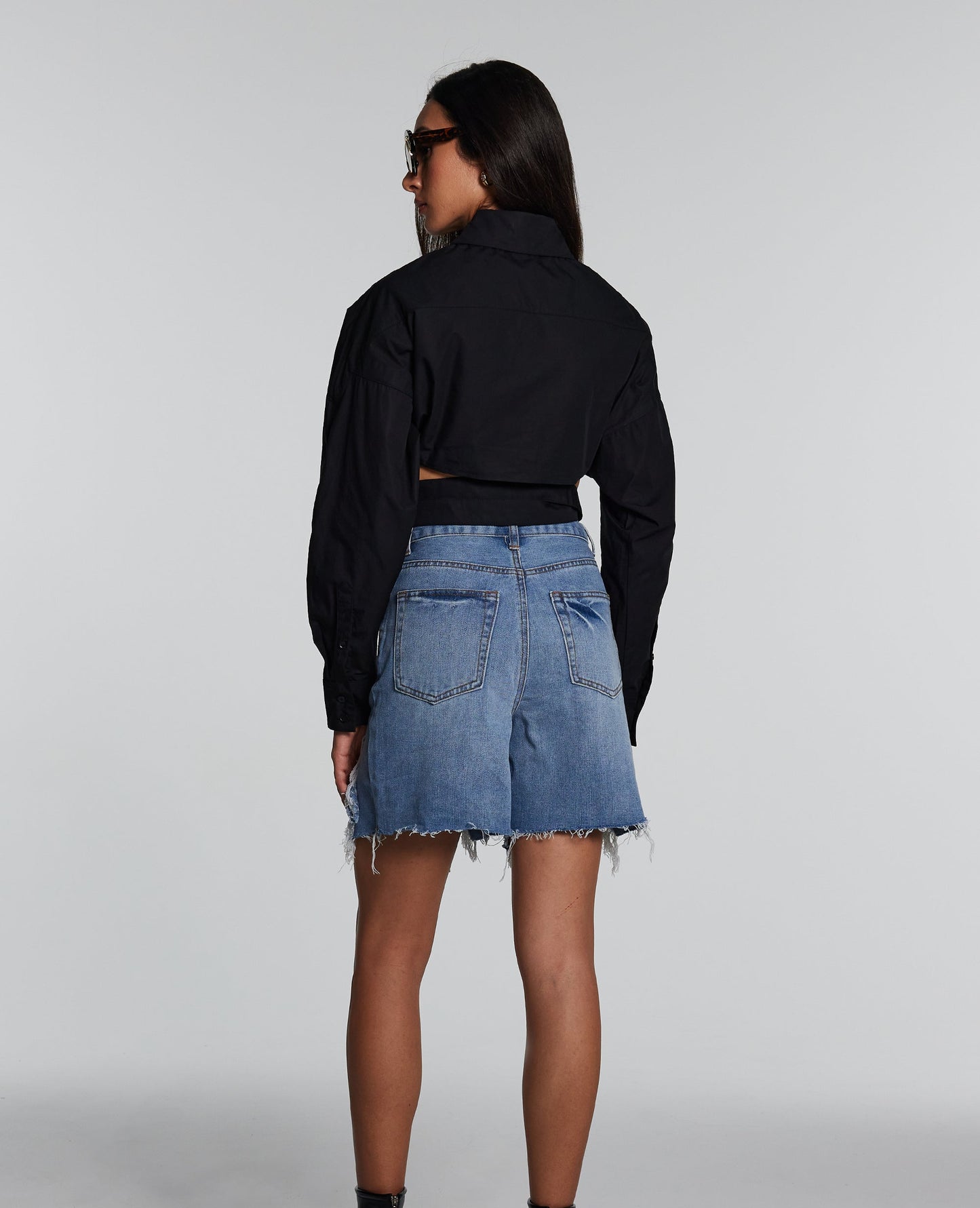 Tallulah Çapraz Delikli Tokalı Üst