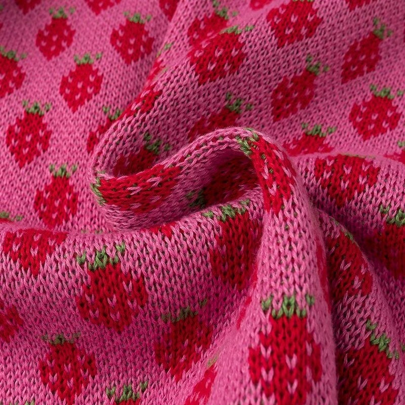 Strawberry Kisses Örme Kazak