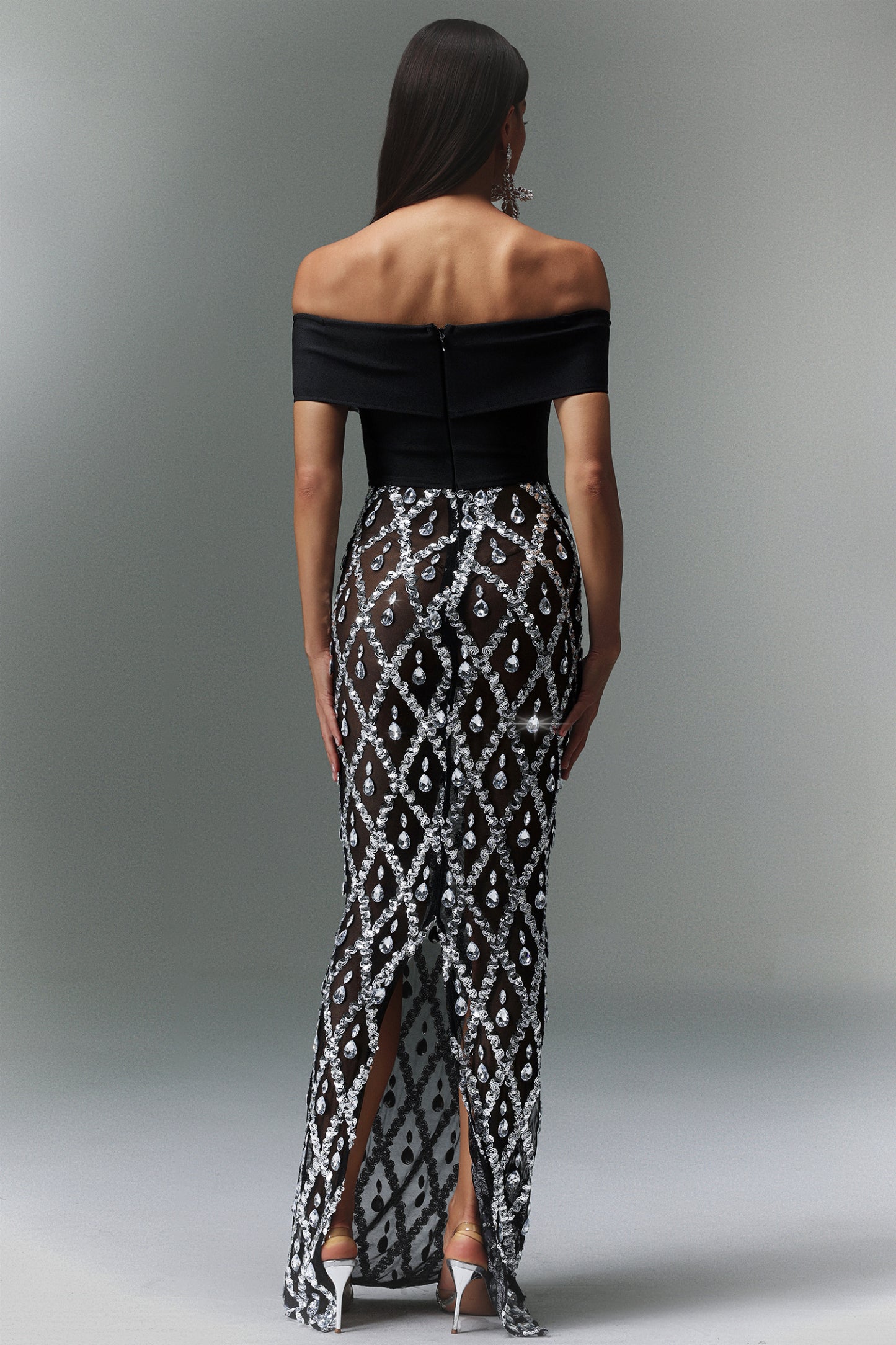 Omuzu Açık Taş İşlemeli Transparan Elbise