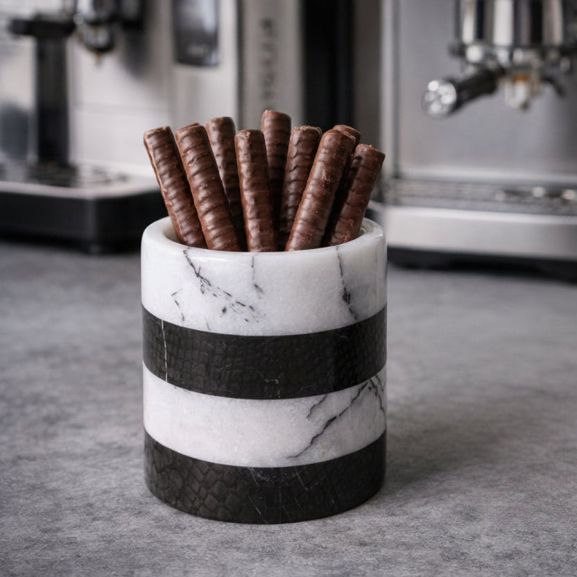 Monochrome Vessel Set