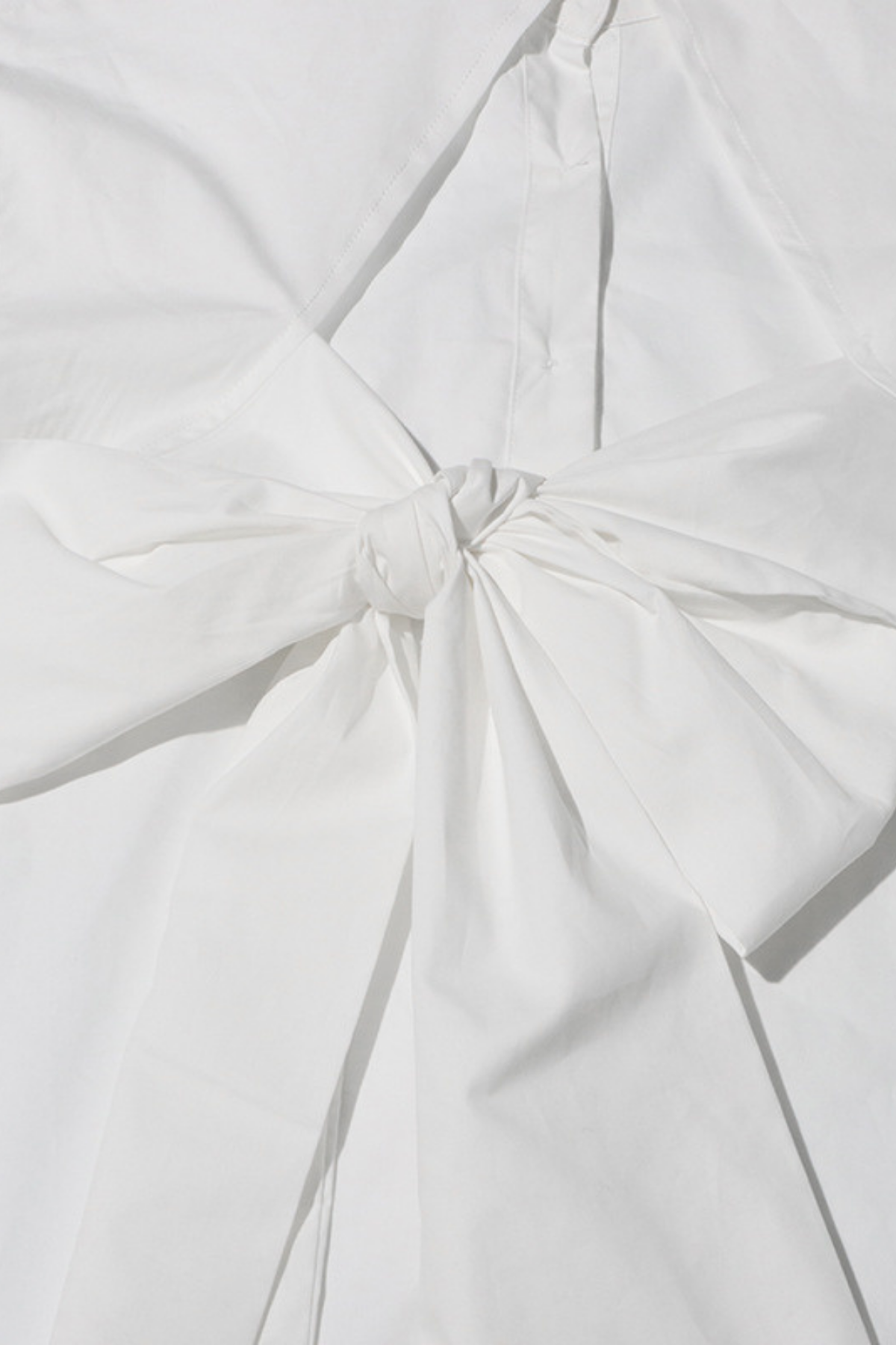 Sırt Dekolteli Bow Tie Gömlek