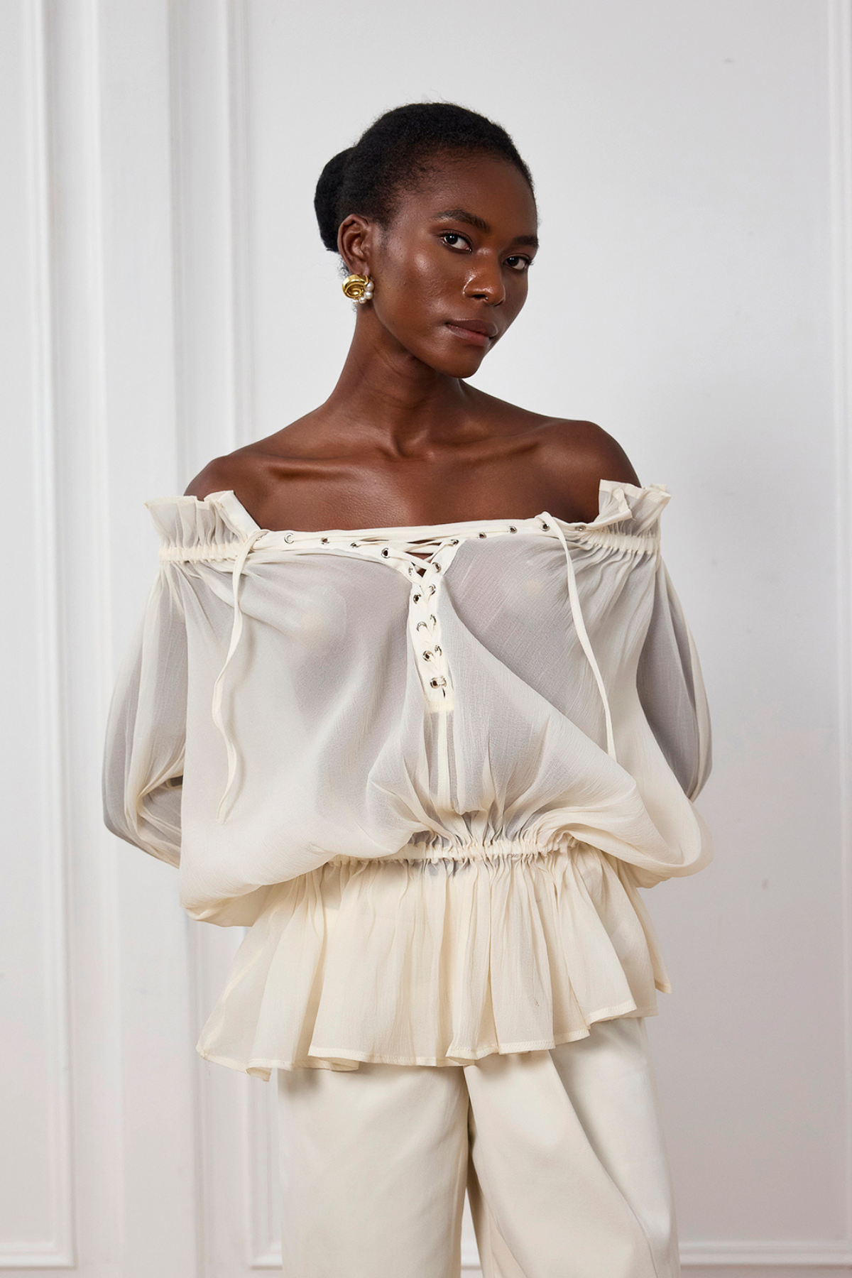 Dreamy Fit Bağcıklı File Fırfırlı Üst