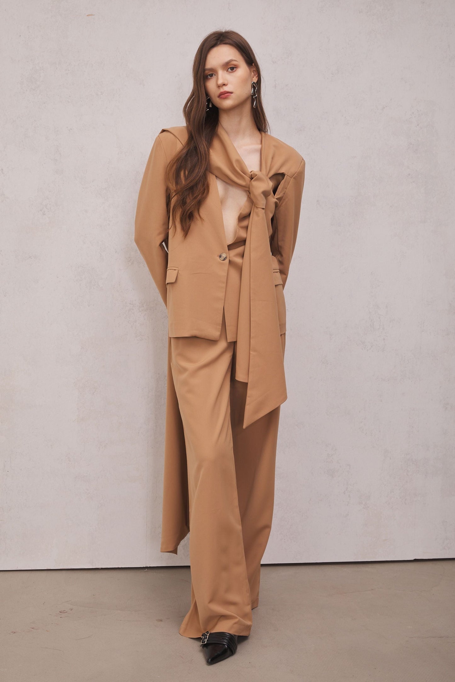 Claire Kesik Detaylı Blazer Takım (Kahverengi)