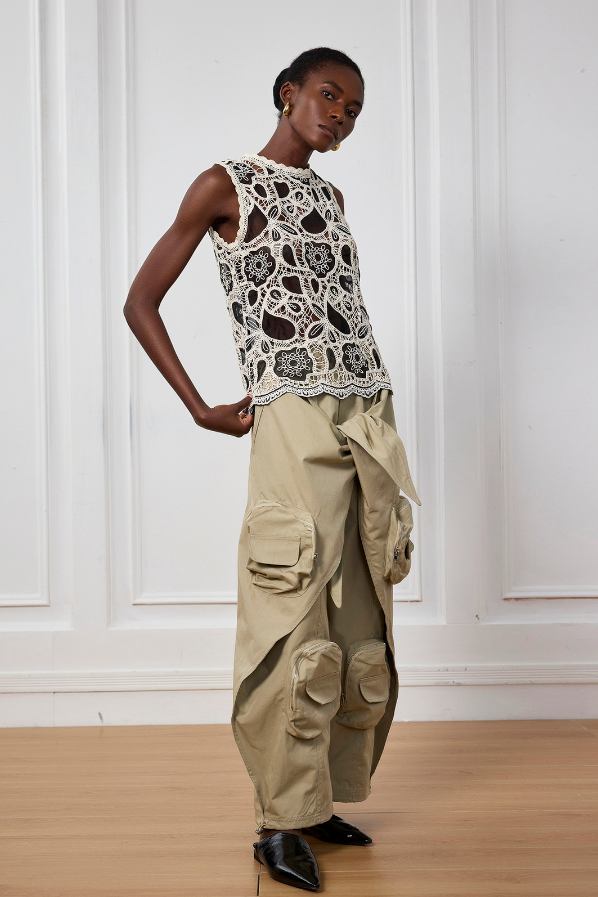 Deborah Tığ İşi Kesik Kolsuz Üst