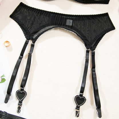 Heart on Bra Takım