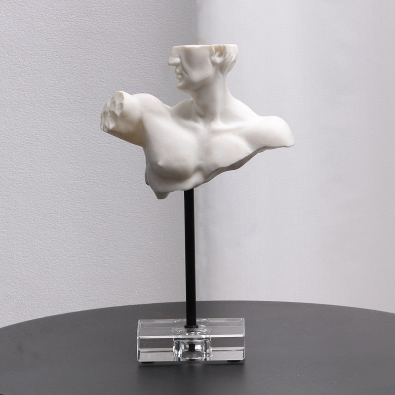 erkek heykeli veranda dekoratif sanat eseri