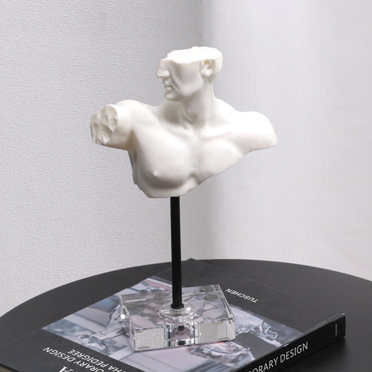erkek heykeli veranda dekoratif sanat eseri