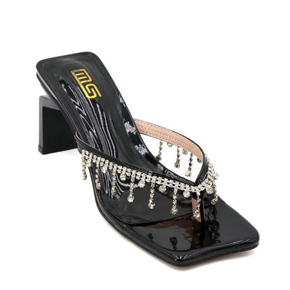 Bare Throne 8CM Taş Püsküllü Terlik