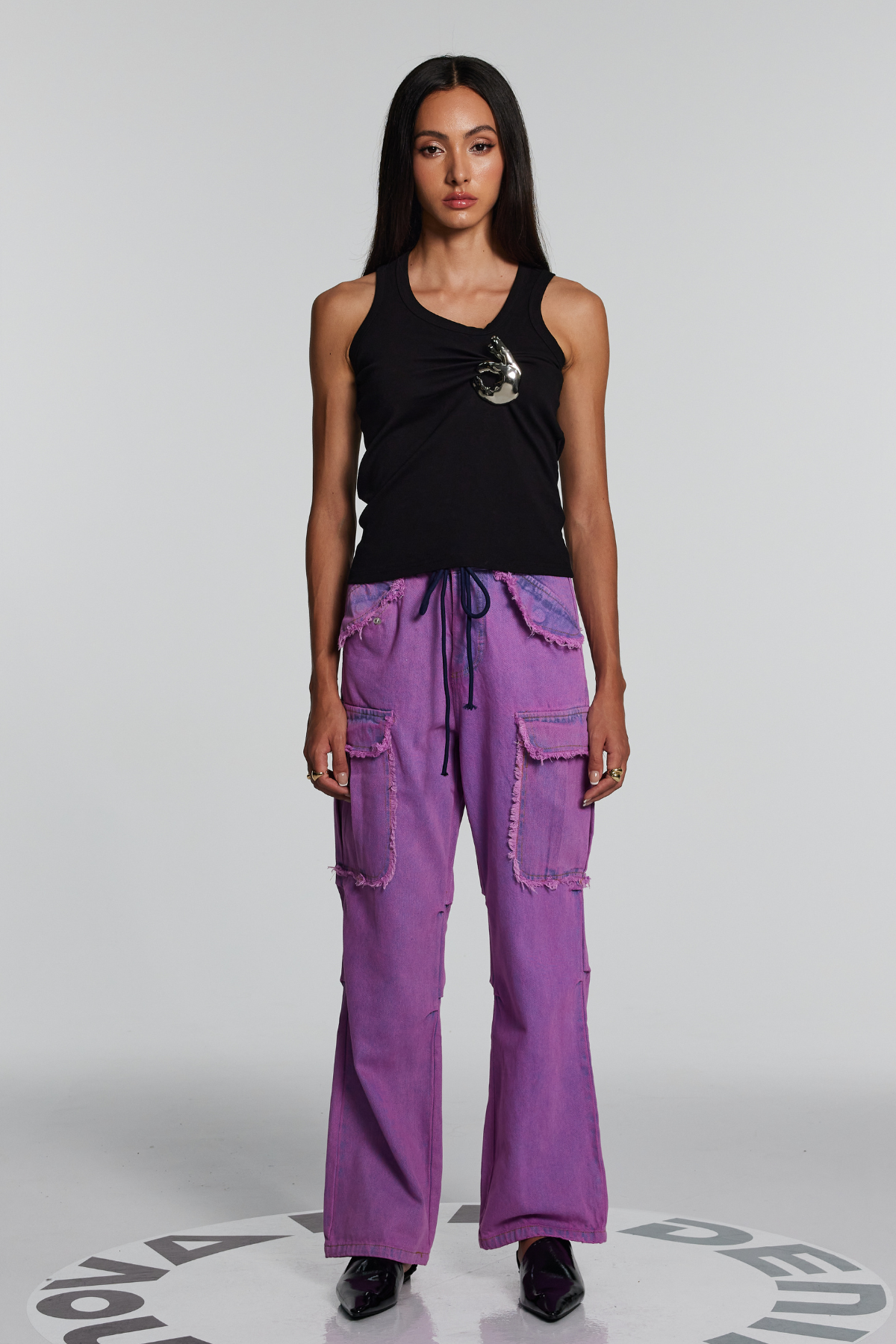 Lottie Ruch İşlemeli Kolsuz Üst