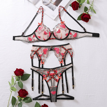 Laced In Sin Takım