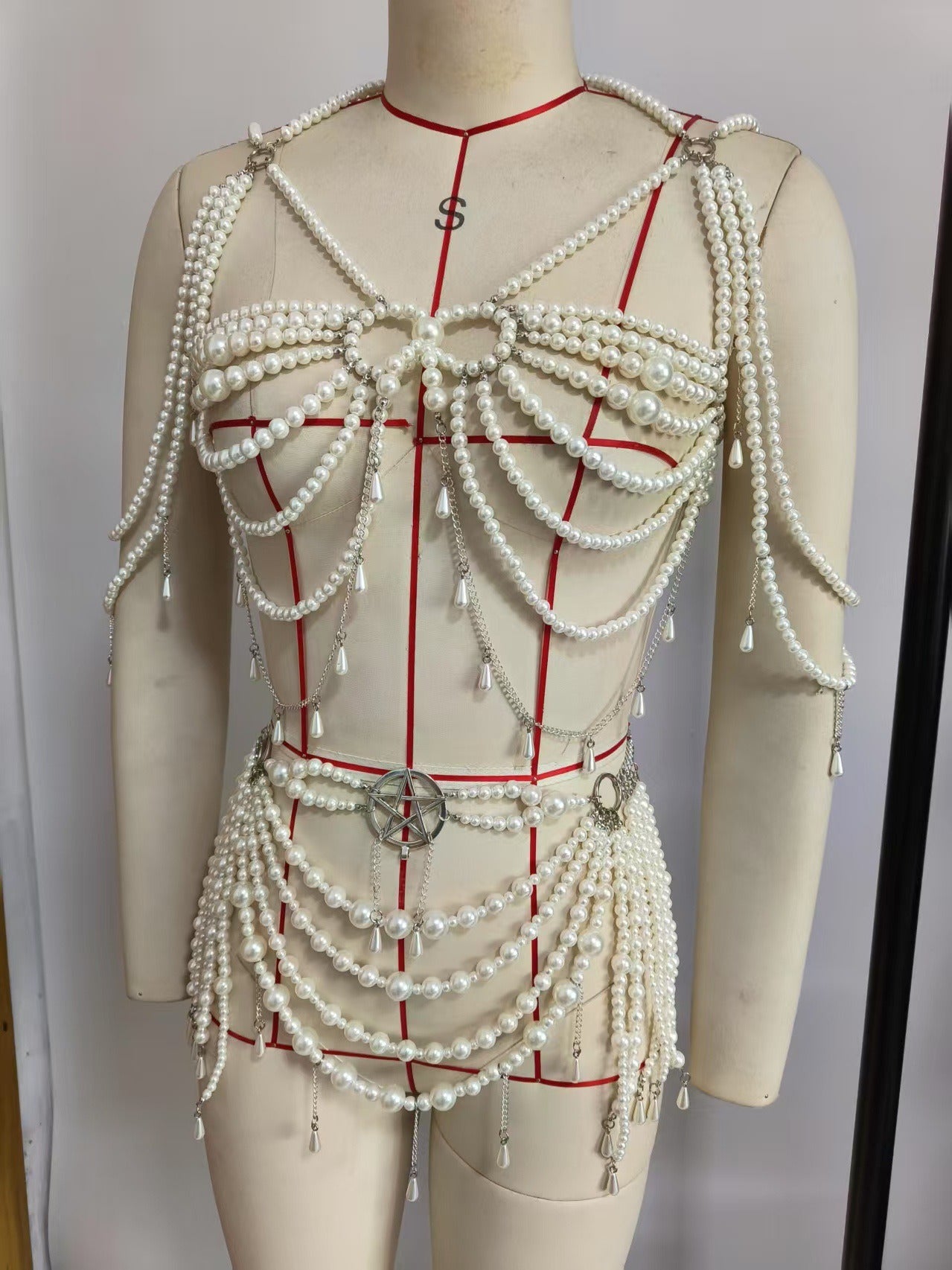 Body Of Opal Vücut Zinciri