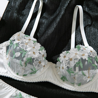 White Floral Panther Takım