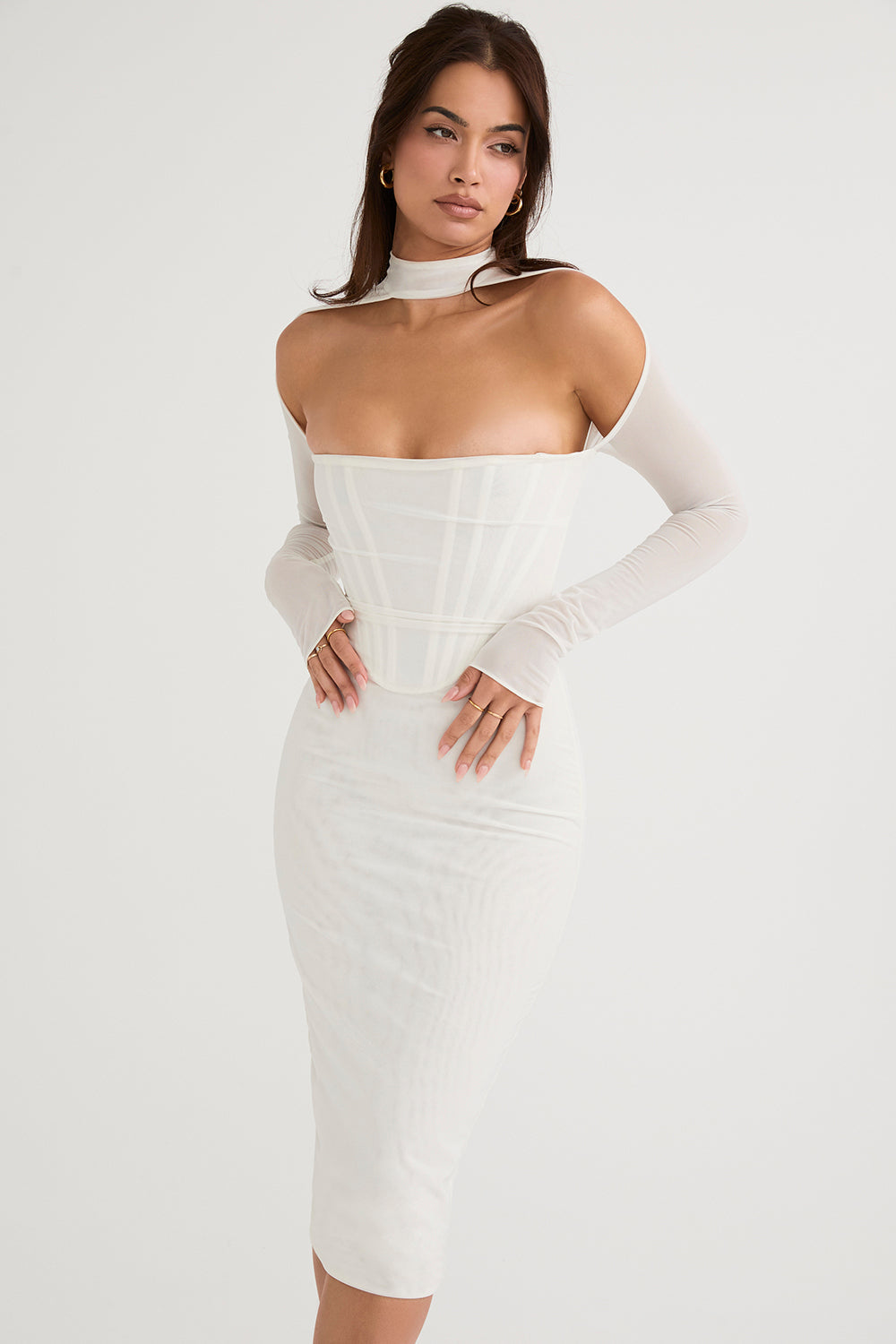 Scarlet Pulse Beyaz Midi Elbise